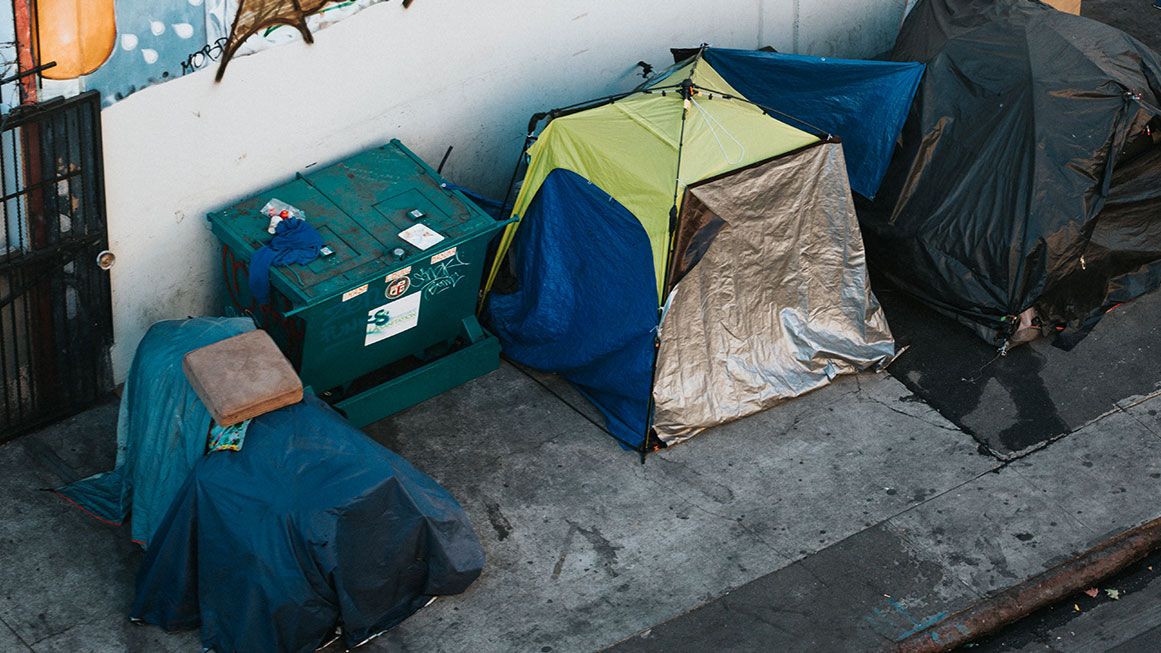 Proposition–Mentally-Ill-Homeless-People-Must-Be-Locked-Up-for-Public-Safety | Photo: Nathan Dumlao/Unsplash