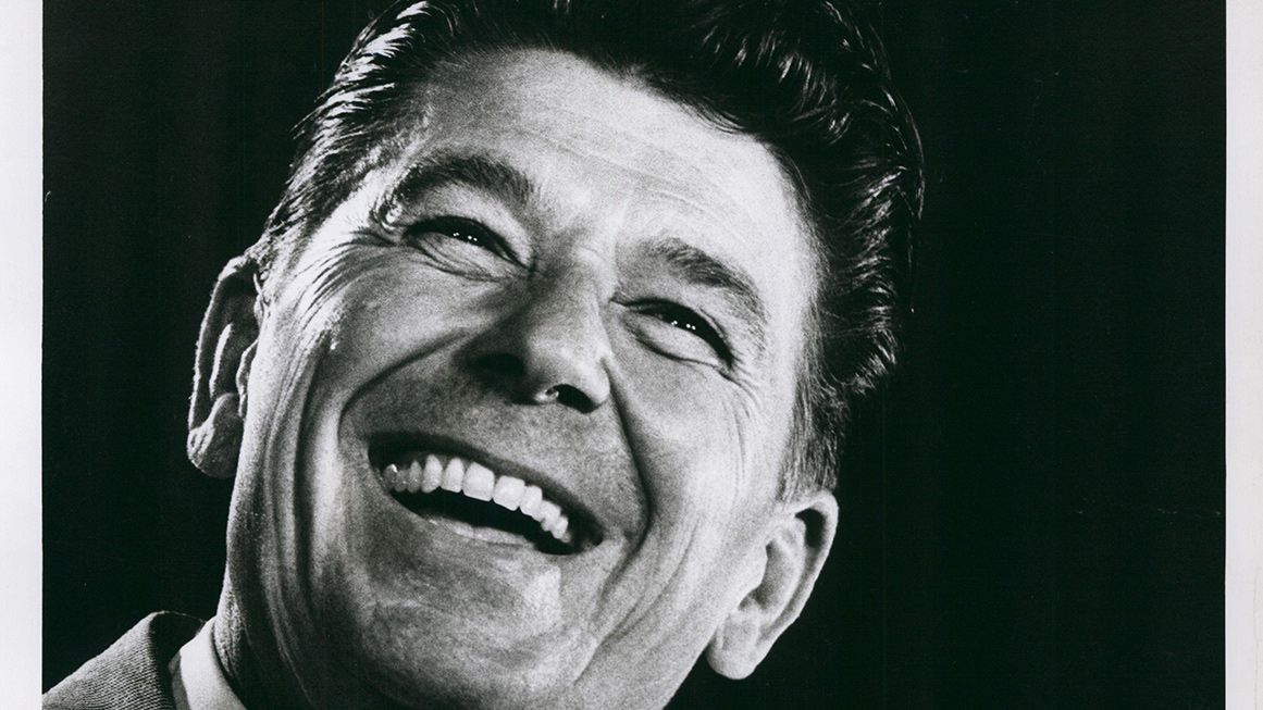 A photo of Ronald Reagan smiling | Photo: Ronald Reagan, 1968; Keystone Press/Alamy