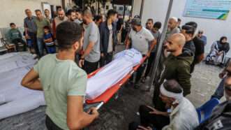 bodies in Gaza |  Abed Rahim Khatib/dpa/picture-alliance/Newscom