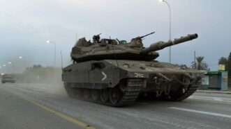 IDF tank in the street | EyePress/Newscom
