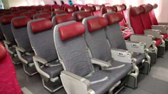 Empty rows of airline seats. | Andyh12 | Dreamstime.com