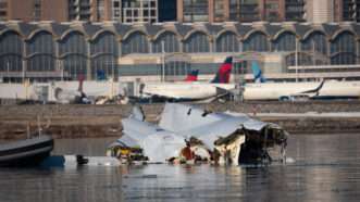 Reagan airport disaster | PO1 BRANDON GILES/UPI/Newscom