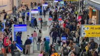 Long lines at an airport | Dylan Stewart/Image of Sport/Newscom