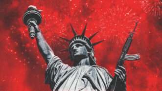 Statue of Liberty with a red background | Illustration: Midjourney/howtogoto/Envato