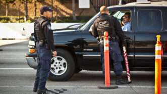Federal agents at a border crossing | Photo: U.S. Customs and Border Protection