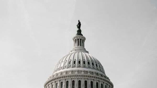 U.S. Capitol Building | Photo by Alejandro Barba on Unsplash