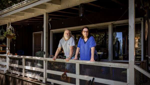 Corrine and Doug Thomas in Humboldt County, California | Institute for Justice