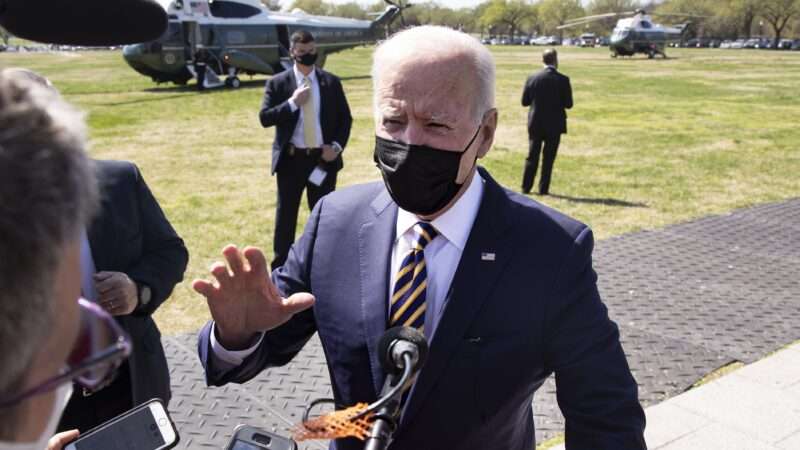 biden-infrastructure-handmask-2-sfphotosfour918273
