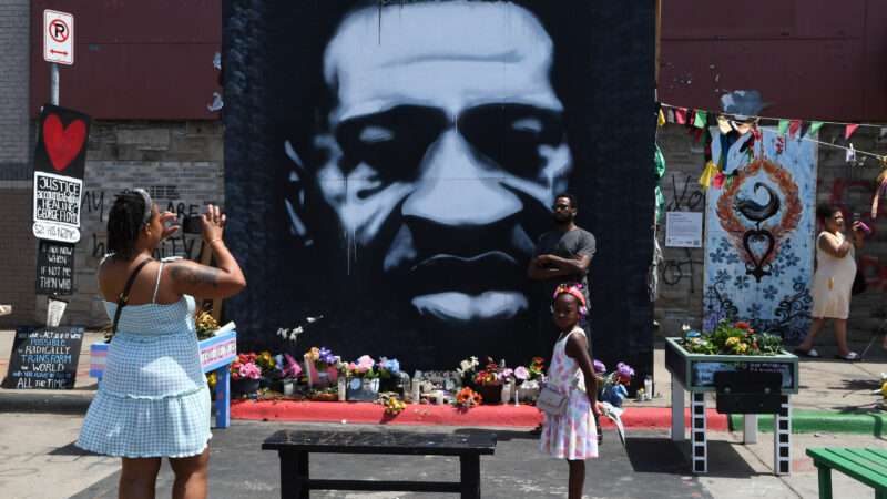 George Floyd mural | Mark Hertzberg/Zuma Press/Newscom