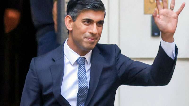 Rishi Sunak waving to a crowd outside of Downing Street | Martyn Wheatley / Parsons Media/ZUMAPRESS/Newscom