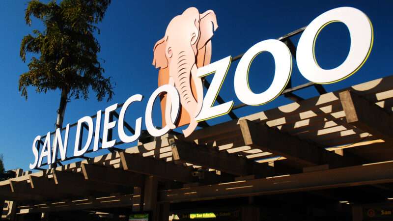 The sign at the entrance to the San Diego Zoo.