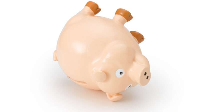 upside down piggy bank | Cammeraydave | Dreamstime.com