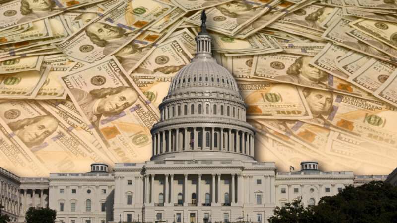 The U.S. Capitol is seen in front of $100 bills | ID 120686273 © W.scott Mcgill | Dreamstime.com