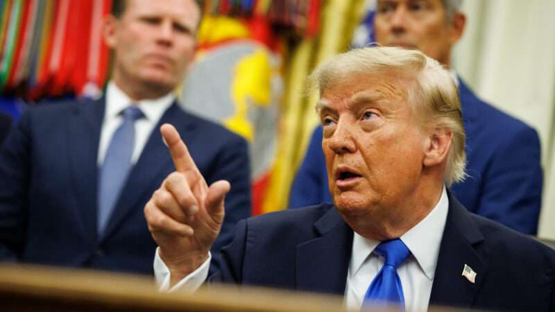 President Donald Trump in the Oval Office | Samuel Corum - Pool via CNP/picture alliance / Consolidated News Photos/Newscom