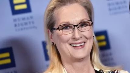 Meryl Streep Congratulates Herself Again For Criticizing Donald Trump Reason Com