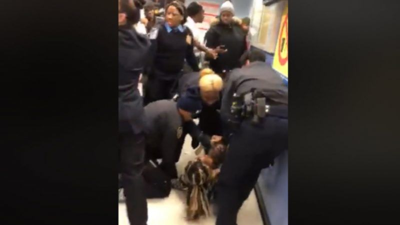 Video Shows Ny Cops Ripping Baby From Screaming Mom S Arms