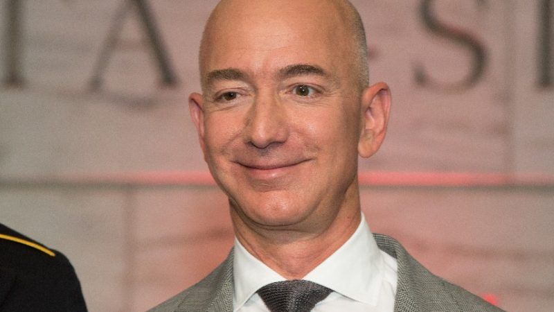 Blackmail Porn Selfies - Is Threatening To Publish Bezos' Nude/Lewd Pics Criminal ...