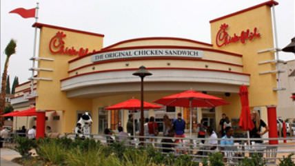 Large image on homepages | Chick-Fil-A