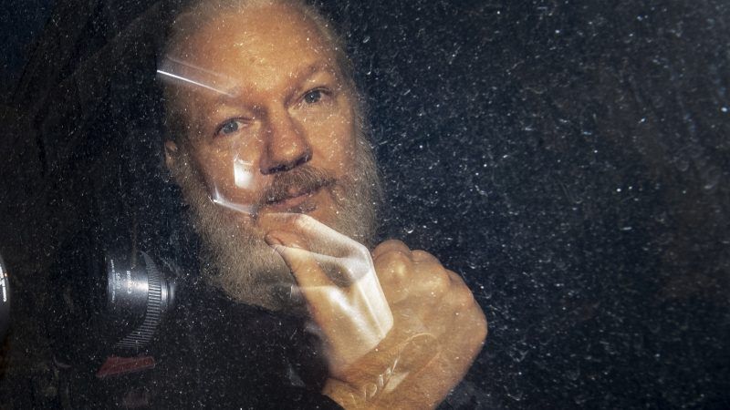 Julian-Assange-Newscom-2 | Victoria Jones/Zuma Press/Newscom