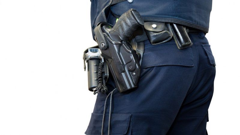 policegun_1161x653 | Hans Slegers / Dreamstime.com