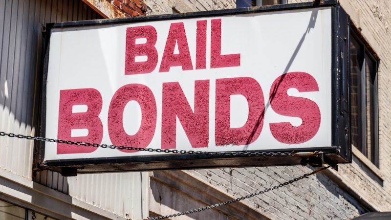 bailbonds_1161x653 | Jonathan Weiss / Dreamstime.com