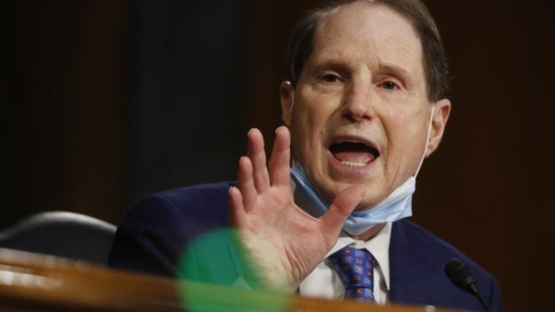 ronwyden_1161x653 | Andrew Harnik/CNP/AdMedia/Newscom