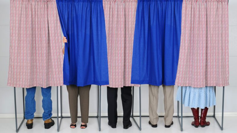 dreamstime_xl_26956186 | Photo <a href="https://www.dreamstime.com/royalty-free-stock-image-people-voting-booths-image26956186">26956186</a> © <a href="https://www.dreamstime.com/scukrov_info">Steven Cukrov</a> - <a href="https://www.dreamstime.com/photos-images/voting-booths.html">Dreamstime.com</a>