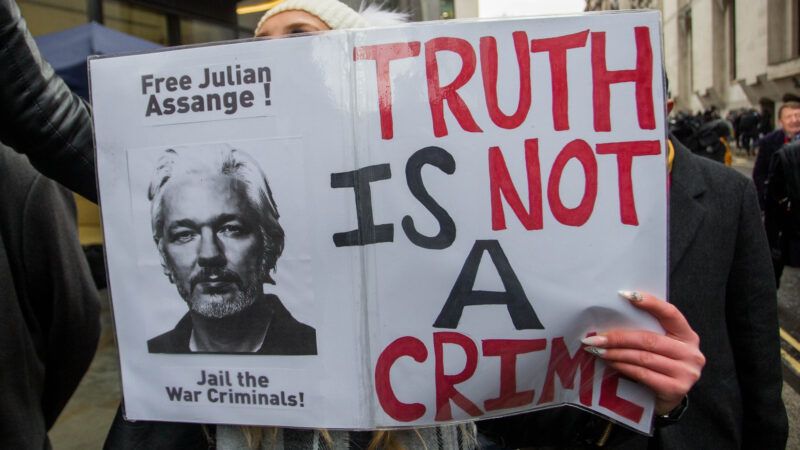 Assange-protest-1-4-21 | Martyn Wheatley/Parsons Media/Zuma Press/Newscom