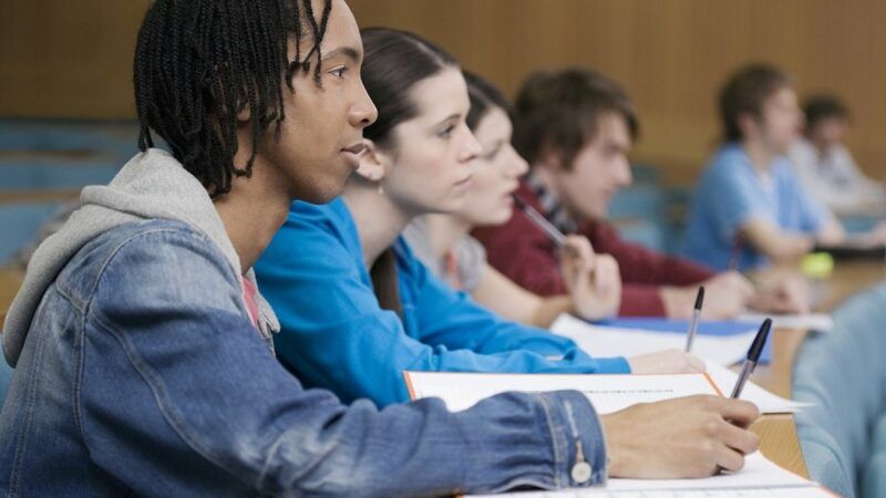 communitycollegeclass_1161x652_1161x653 | Photographerlondon / Dreamstime.com