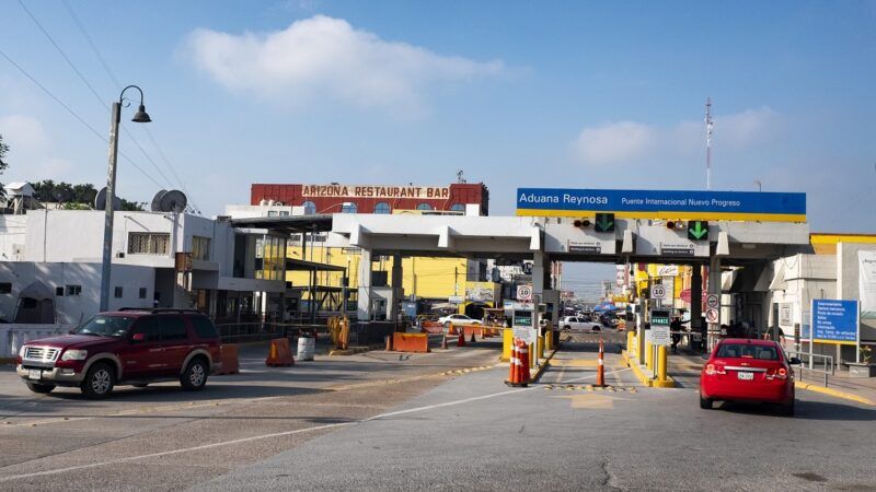 dreamstime_m_150025832 | Photo <a href="https://www.dreamstime.com/us-mexico-border-crossing-mexico-side-nuevo-progreso-tamaulipas-mexico-us-border-crossing-image150025832">150025832</a> © <a href="https://www.dreamstime.com/asterixvs_info" itemprop="author">Valentin Armianu</a> - <a href="https://www.dreamstime.com/photos-images/us-border-crossing.html">Dreamstime.com</a>