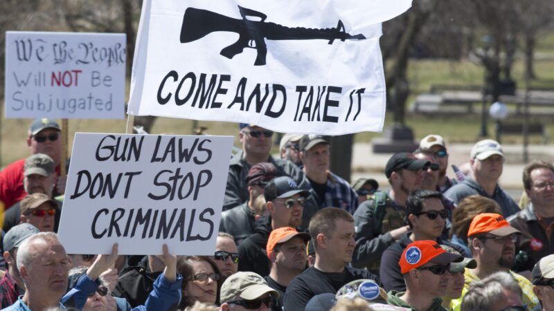 Gun_rights_rally__come_and_take_it__flag_at_the_Minnesota_State_Capitol (1) | Photo by Fibonacci Blue