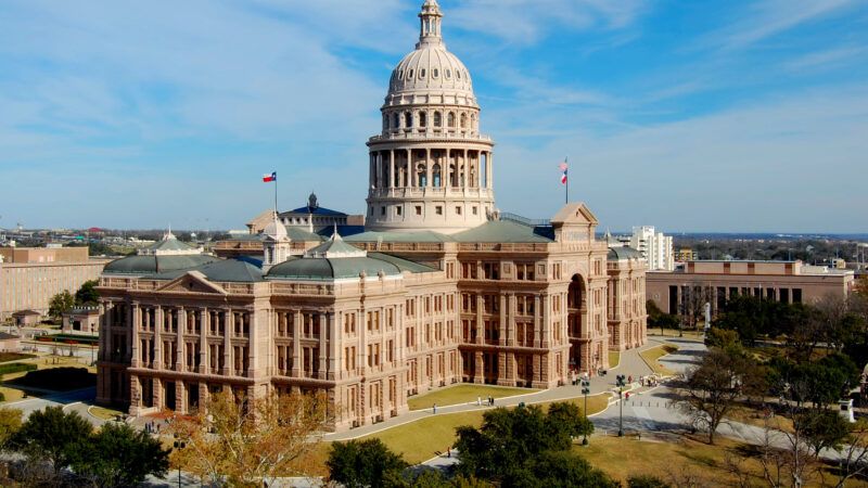 https://commons.wikimedia.org/wiki/File:TexasStateCapitol-2010-01.JPG | LoneStarMike/Wikimedia Commons