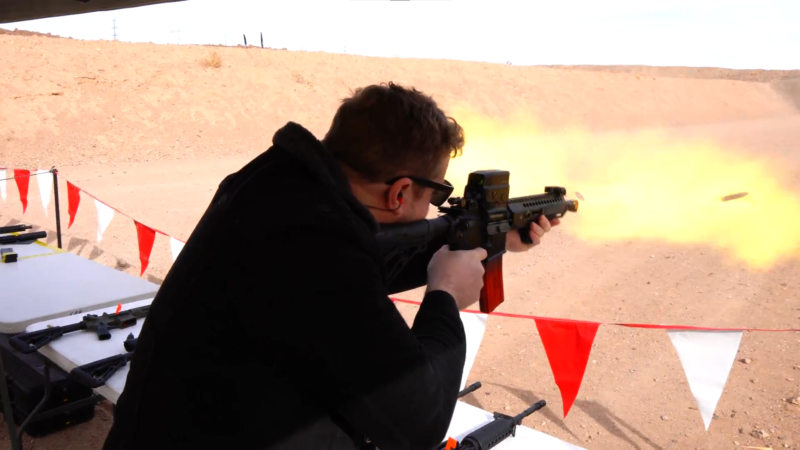 Stephen Gutowski shoots a machine gun | Stephen Gutowski