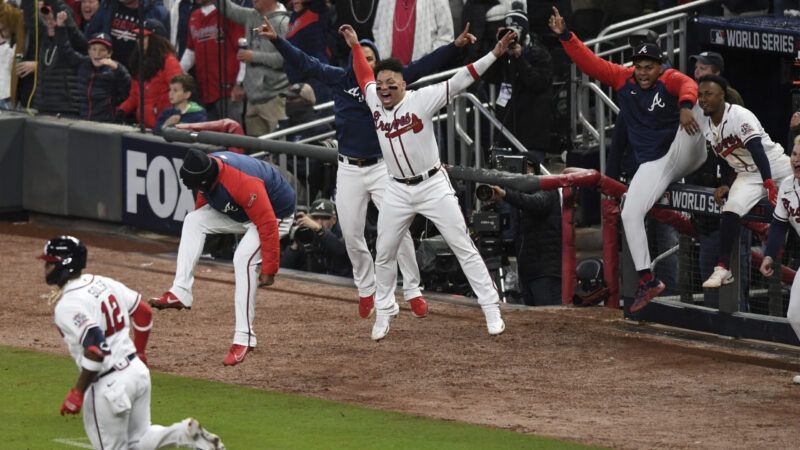 The Atlanta Braves's World Series Ring Has a Light-Up Stadium Inside – Robb  Report