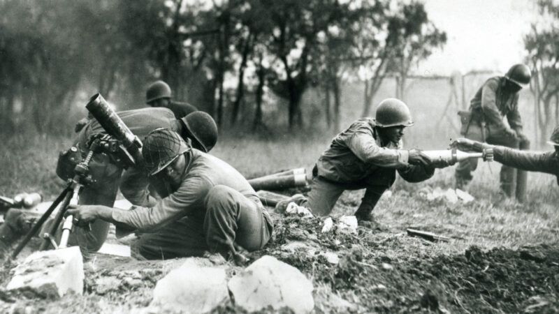 Americans soldiers fight in World War II in Italy