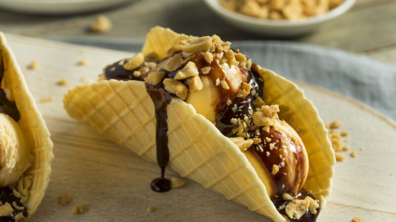 Ice cream taco | Bhofack2/Dreamstime.com