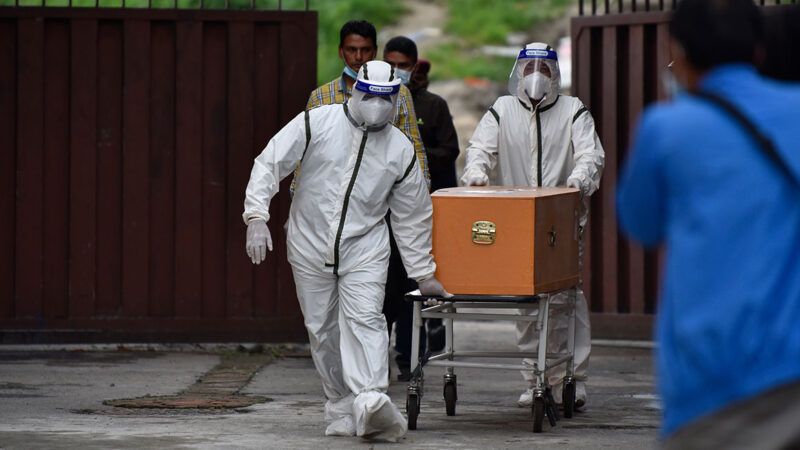 topicsworld | Photo: Repatriation of bodies of Nepali migrant workers from Qatar; Narayan Maharjan/NurPhoto/Getty