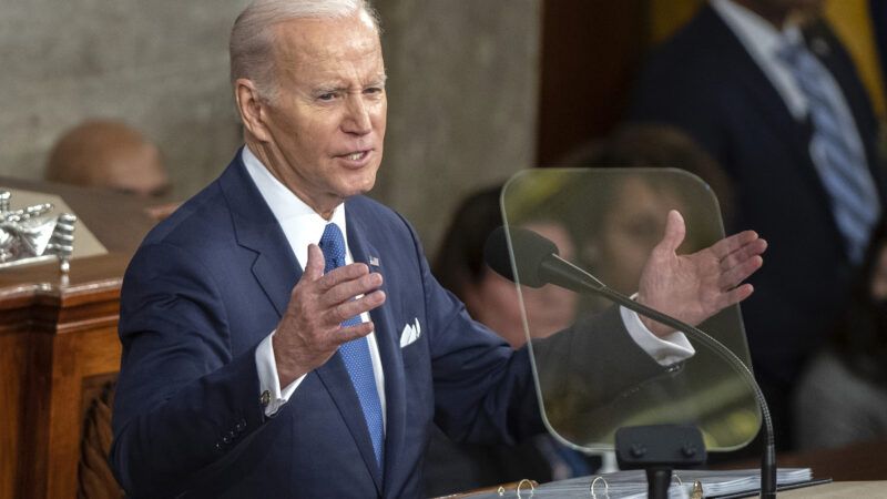 Biden speaks behind podium and teleprompter | Ron Sachs - CNP/picture alliance / Consolidated News Photos/Newscom