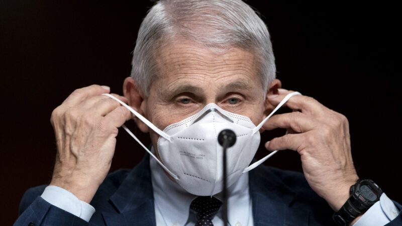 Dr. Fauci puts on a mask | Shawn Thew-Pool/ZUMAPRESS/Newscom