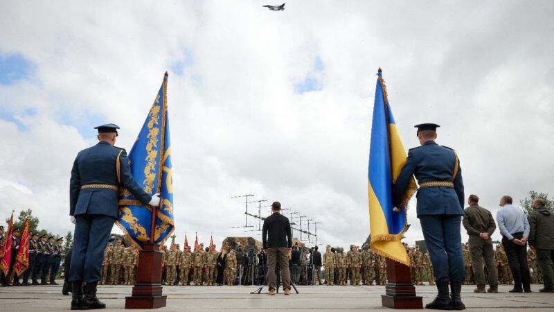 Ukrainian soldiers | Cover Images/ZUMAPRESS/Newscom