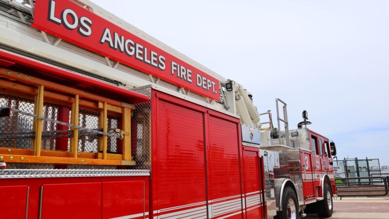A red fire truck bearing the Los Angeles Fire Department logo across the top. | Walter Cicchetti | Dreamstime.com