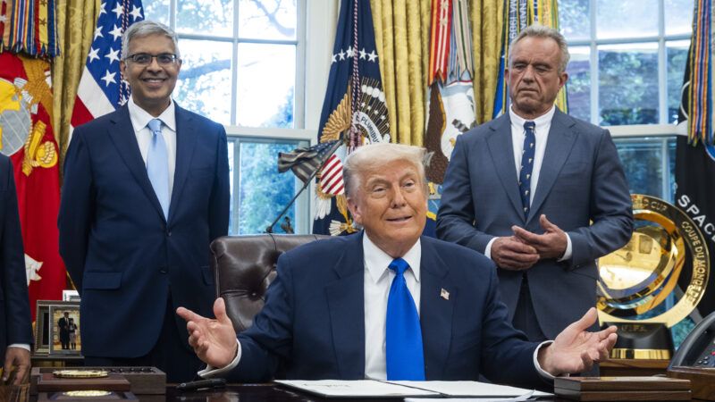 Donald Trump, Jay Bhattacharya, and Robert F. Kennedy, Jr. in the Oval Office | Jim LoScalzo - Pool via CNP/CNP / Polaris/Newscom