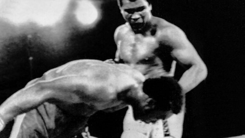 George Foreman boxes Muhammad Ali at the Rumble in the Jungle in Kinshasa, Congo. 30 October 1974. | Mirrorpix/Newscom