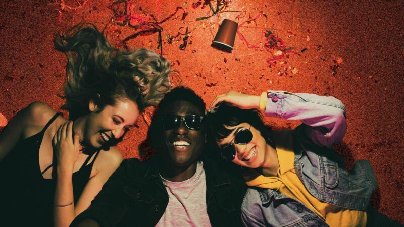 Friends at party | ID 120998802 © Ammentorp | Dreamstime.com; Illustration: Eddie Marshall