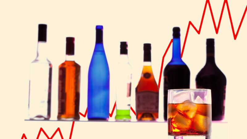 Bottles of liquor with a red arrow going up | Illustration: Eddie Marshall | Sergey Novikov | Alain Lacroix | Dreamstime.com