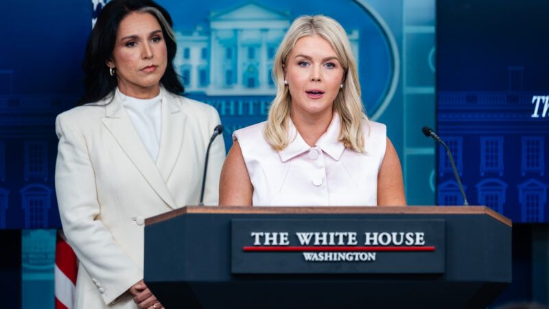 Tulsi Gabbard |  Eric Lee - Pool via CNP/CNP / Polaris/Newscom