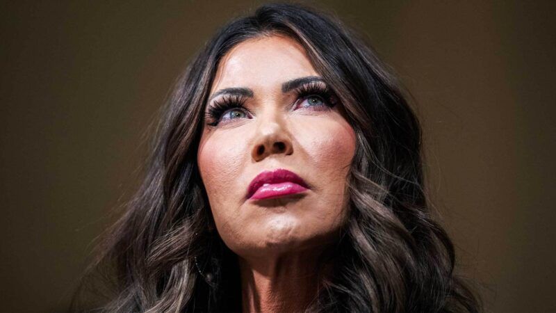 12-18-25-V1-b | Illustration: Eddie Marshall | Tom Williams | CQ Roll Call | Newscom