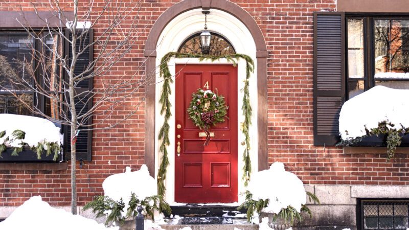 Christmas decorations | ID 128752949 ©  Joanne Eastope | Dreamstime.com