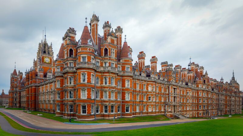 Royal Holloway, University of London | Dumitru Bencheci/Dreamstime