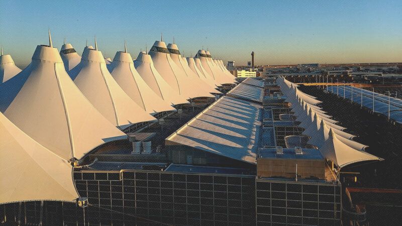Denver International Airport | Peterquinn925/Wikimedia Commmons